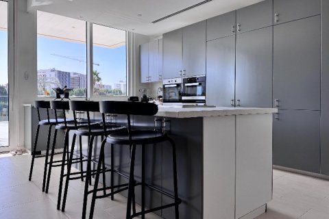 2 bedrooms Apartment in Dubai, UAE No. 143250 9