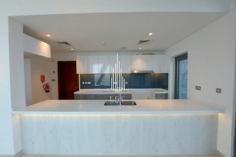 2 bedrooms Apartment in Tourist Club Area, UAE No. 34770 5
