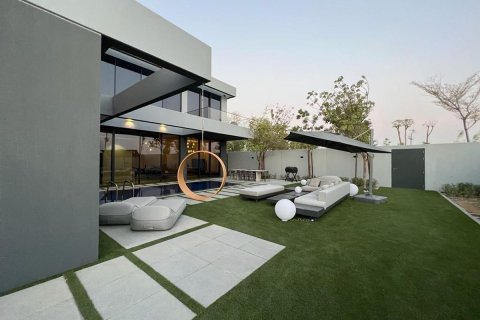 5 bedrooms Commercial property in Tilal City, UAE No. 131054