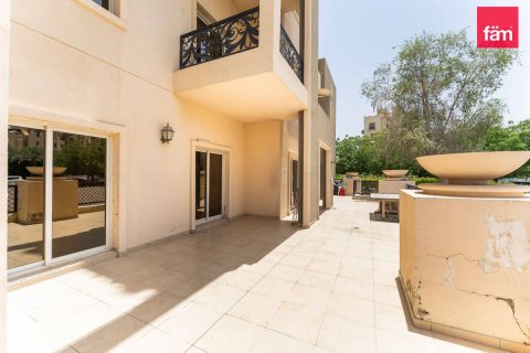 3 bedrooms Apartment in Dubai, UAE No. 160955