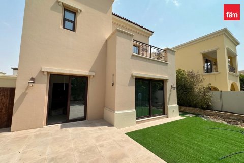 4 bedrooms Villa in Dubai, UAE No. 186528
