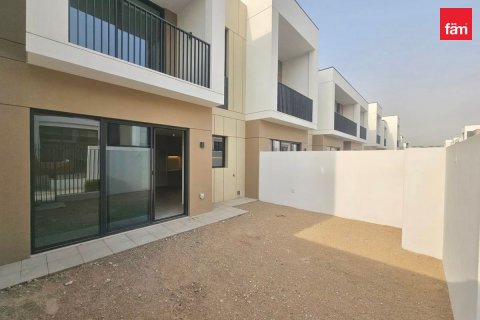 3 bedrooms Townhouse in Dubai, UAE No. 187197 3
