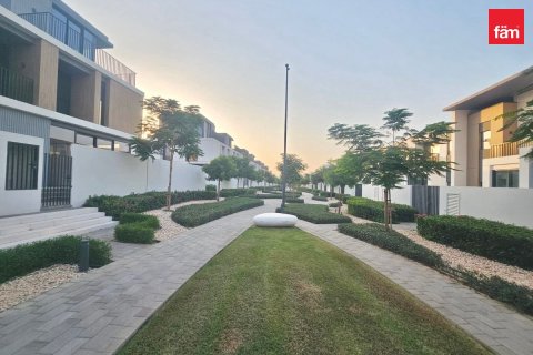 3 bedrooms Townhouse in Dubai, UAE No. 187197 19
