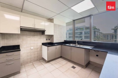 Apartment de 2 dormitorios en Dubai, UAE No. 165600 16