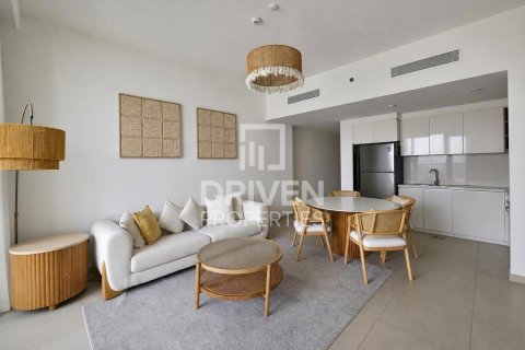 Квартира с 2 спальнями в Zabeel, ОАЭ №204375