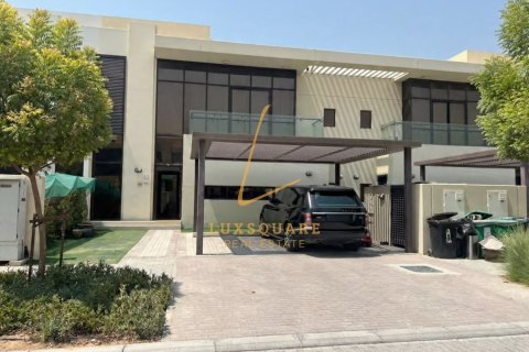 3 bedrooms Villa in DAMAC Hills (Akoya by DAMAC), UAE No. 208399