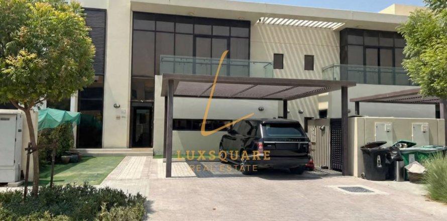 3 bedrooms Villa in DAMAC Hills (Akoya by DAMAC), UAE No. 208399