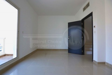 3 bedrooms Villa in Al Reef, UAE No. 167048 8