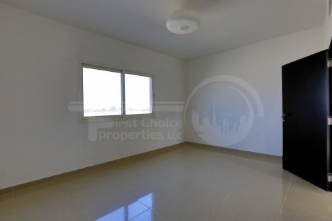 3 bedrooms Villa in Al Reef, UAE No. 167052 8