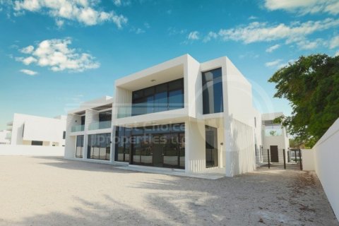 5 bedrooms Villa on the Saadiyat Island, UAE No. 12691 3