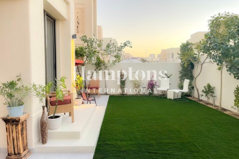 3 bedrooms Townhouse in Al Reem, UAE No. 164426