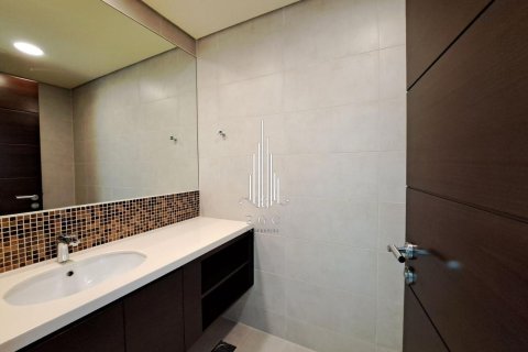 2 غرف نوم منزل ذو طابقين في Corniche Road, الإمارات العربية المتحدة رقم 25986 13