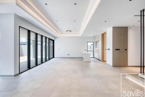 4 bedrooms Villa in Jumeirah, UAE No. 194600 4