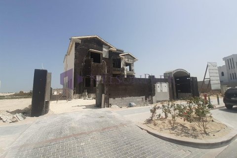 7 bedrooms Villa in Lusail, Qatar No. 60852