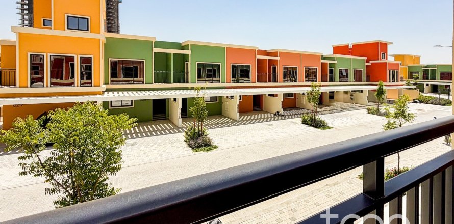 Townhouse de 3 dormitorios en Damac Lagoons, UAE No. 188137