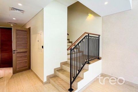 Townhouse de 3 dormitorios en Damac Lagoons, UAE No. 188137 5