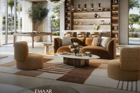5 bedrooms Villa in Dubai, UAE No. 165383 4