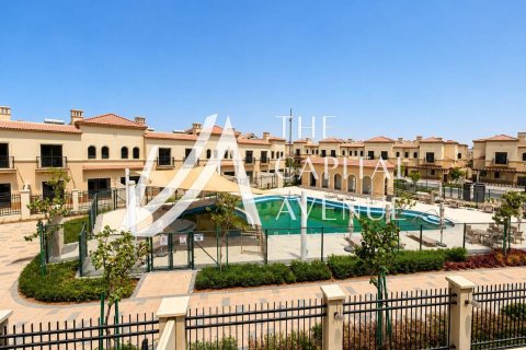 3 bedrooms Townhouse in Khalifa City, UAE No. 208980