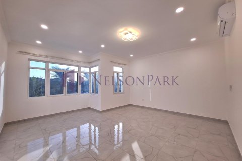 Villa de 7 dormitorios en Doha, Qatar No. 58132 21