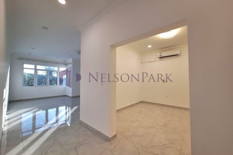 Villa de 7 dormitorios en Doha, Qatar No. 58132 20