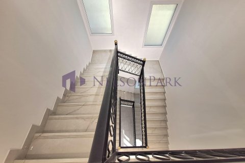 Villa de 7 dormitorios en Doha, Qatar No. 58132 5