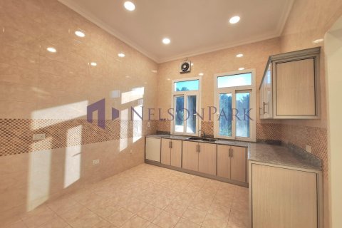 Villa de 7 dormitorios en Doha, Qatar No. 58132 22
