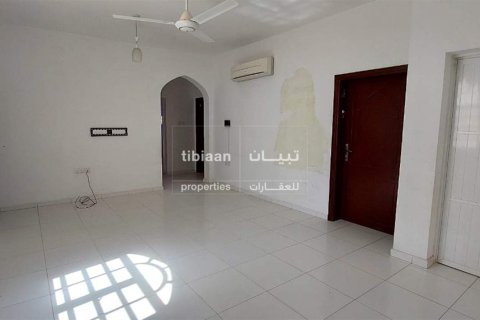 Квартира с 3 спальнями в Al Ansab, Оман №53843 3