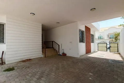 Villa de 6 dormitorios en Al Qurm, Oman No. 108490 3