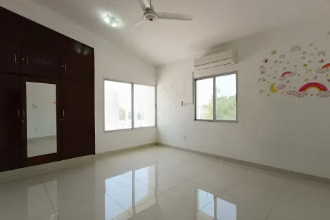 Villa de 6 dormitorios en Al Qurm, Oman No. 108490 5