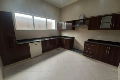 Вилла с 5 спальнями в Маскат, Оман №108486 4