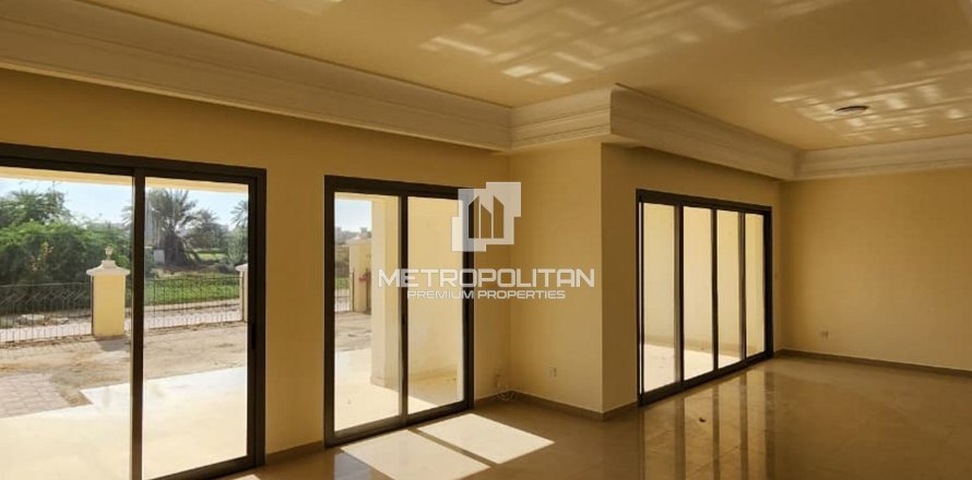 Villa de 4 chambres à Al Hamra Village, UAE No. 129975
