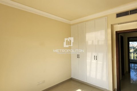Villa de 4 chambres à Al Hamra Village, UAE No. 129975 6