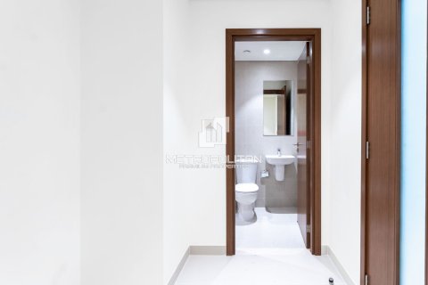 Appartement de 3 chambres à EMAAR Beachfront, UAE No. 128236 17