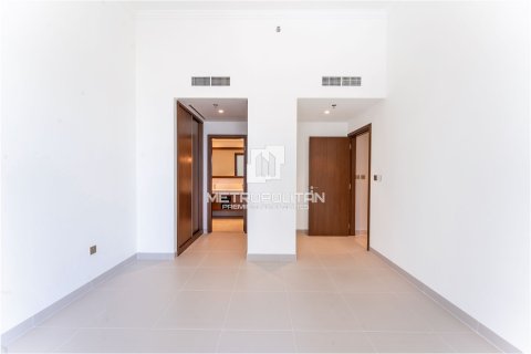Appartement de 3 chambres à EMAAR Beachfront, UAE No. 128236 12