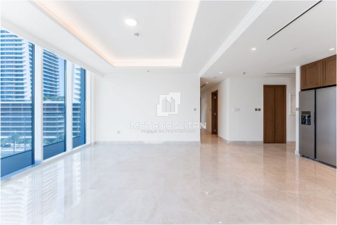 Appartement de 3 chambres à EMAAR Beachfront, UAE No. 128236 8