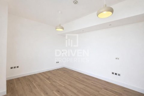 Apartment de 2 dormitorios en Azure Residences, UAE No. 191925 14