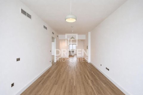 Apartment de 2 dormitorios en Azure Residences, UAE No. 191925 8