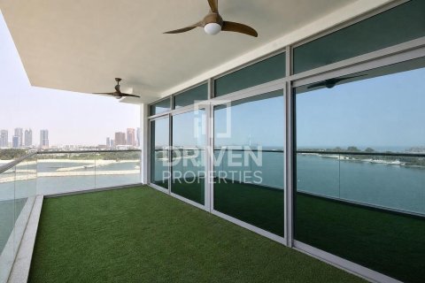 Apartment de 2 dormitorios en Azure Residences, UAE No. 191925 18