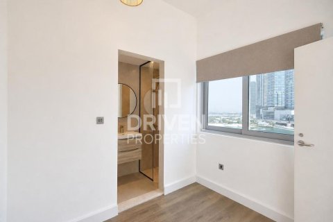 Apartment de 2 dormitorios en Azure Residences, UAE No. 191925 12