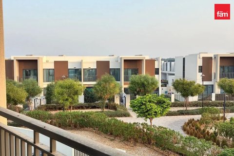 Townhouse de 4 dormitorios en Dubai, UAE No. 186952