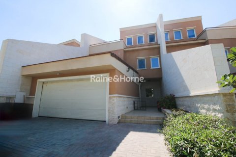 Townhouse de 4 chambres à Motor City, UAE No. 156328