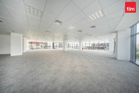 289m² Office in Dubai, UAE No. 186273 3