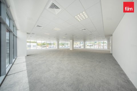 289m² Office in Dubai, UAE No. 186273 4