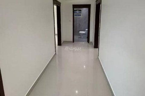4 bedrooms Apartment in Riyadh, Saudi Arabia No. 98748