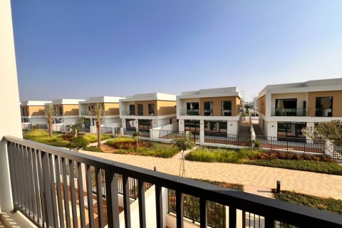 3 bedrooms Townhouse in Ras Al Khaimah, UAE No. 183943