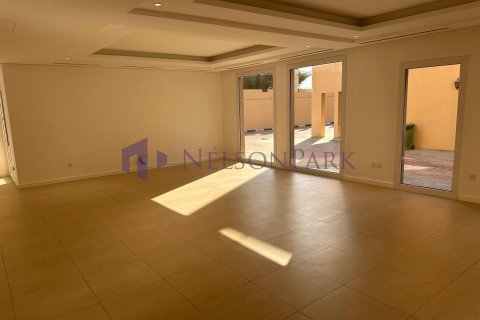 Villa de 5 dormitorios en Doha, Qatar No. 57255 13