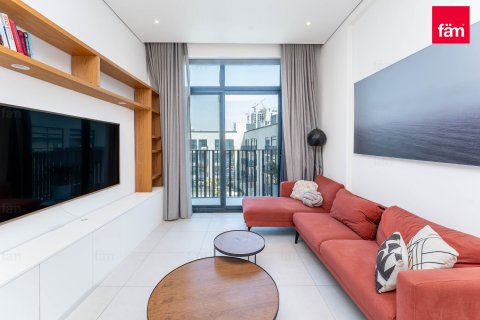 2 bedrooms Apartment in Dubai, UAE No. 198634