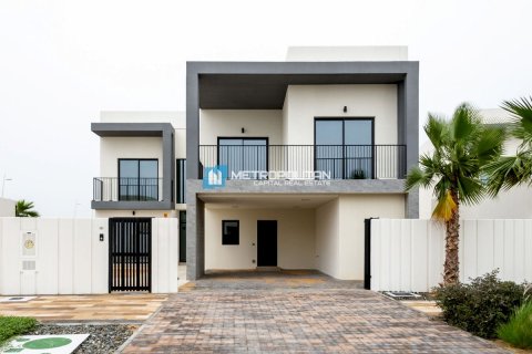 Villa de 4 chambres à Yas Island, UAE No. 149758
