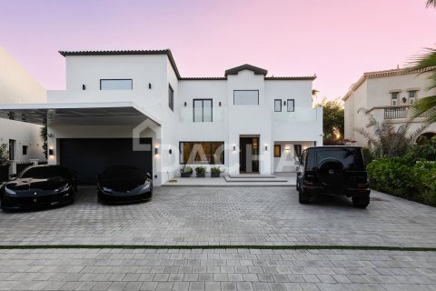 Villa de 5 chambres à Jumeirah Islands, UAE No. 207789
