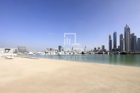 3 bedrooms Apartment in EMAAR Beachfront, UAE No. 193092 3